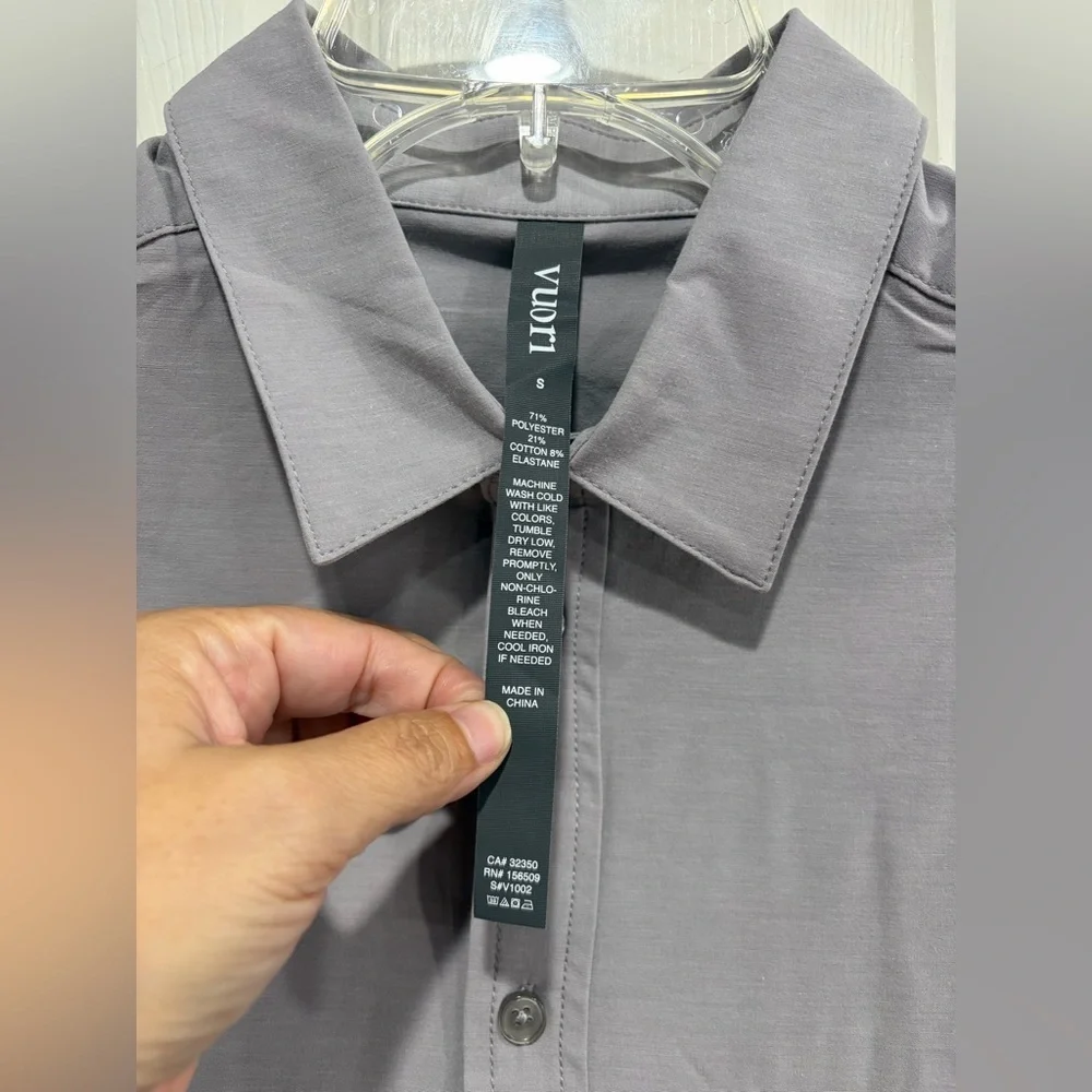 Vuori Men's Small Long Sleeve Bridge Button Down Fog Grey NWT Stretch Woven
